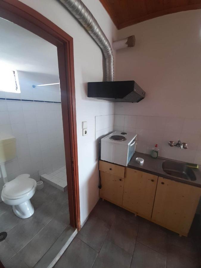 Christina Sunny Rooms Лутса Экстерьер фото