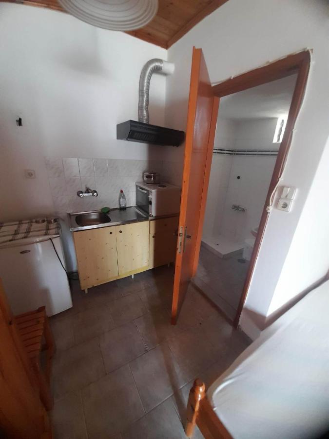 Christina Sunny Rooms Лутса Экстерьер фото