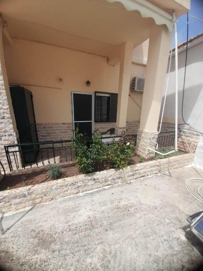 Christina Sunny Rooms Лутса Экстерьер фото